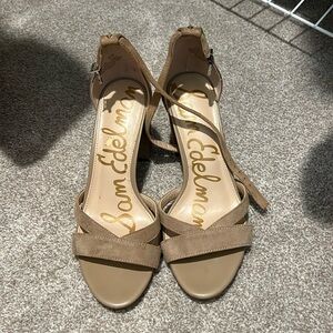 Sam Edelman nude suede heels